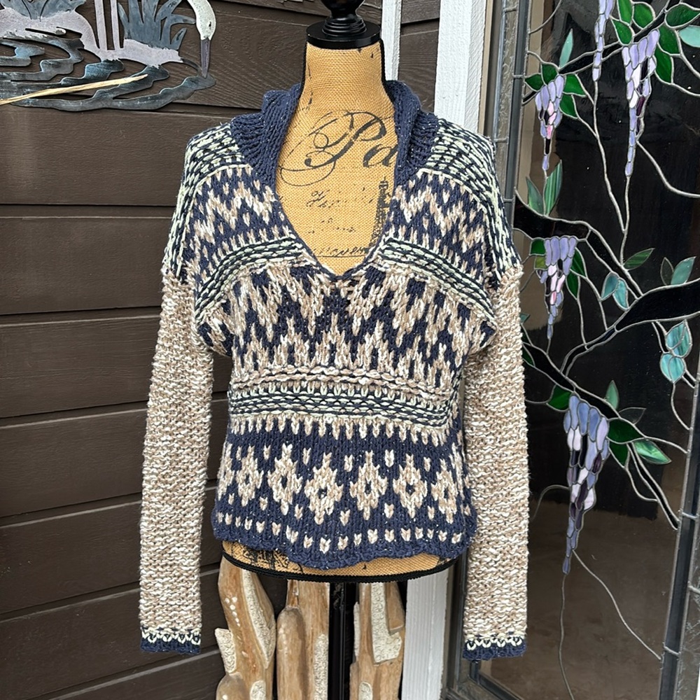 FP Hooded Sweater